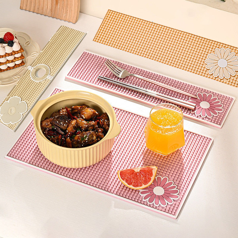 COD🍵Bar Mat Pink เสื่อมัทฉะ ยางรองกันลื่นสำหรับบาร์น้ำ ยางกันลื่นสีชมพูน่ารัก MATCHA