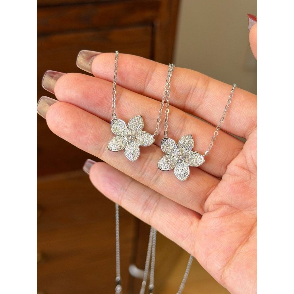 925 เงิน Moissanite Rich ดอกไม้เพชรสร้อยคอเงินหรูหรา Classy All-Match แฟชั่น Moissanite Clavicle Cha