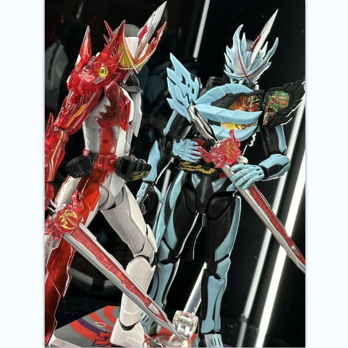[Bandai] SHF Kamen Rider Saber Ancient Dragon Saber Original Dragon Soul Limited Movable Model Figur