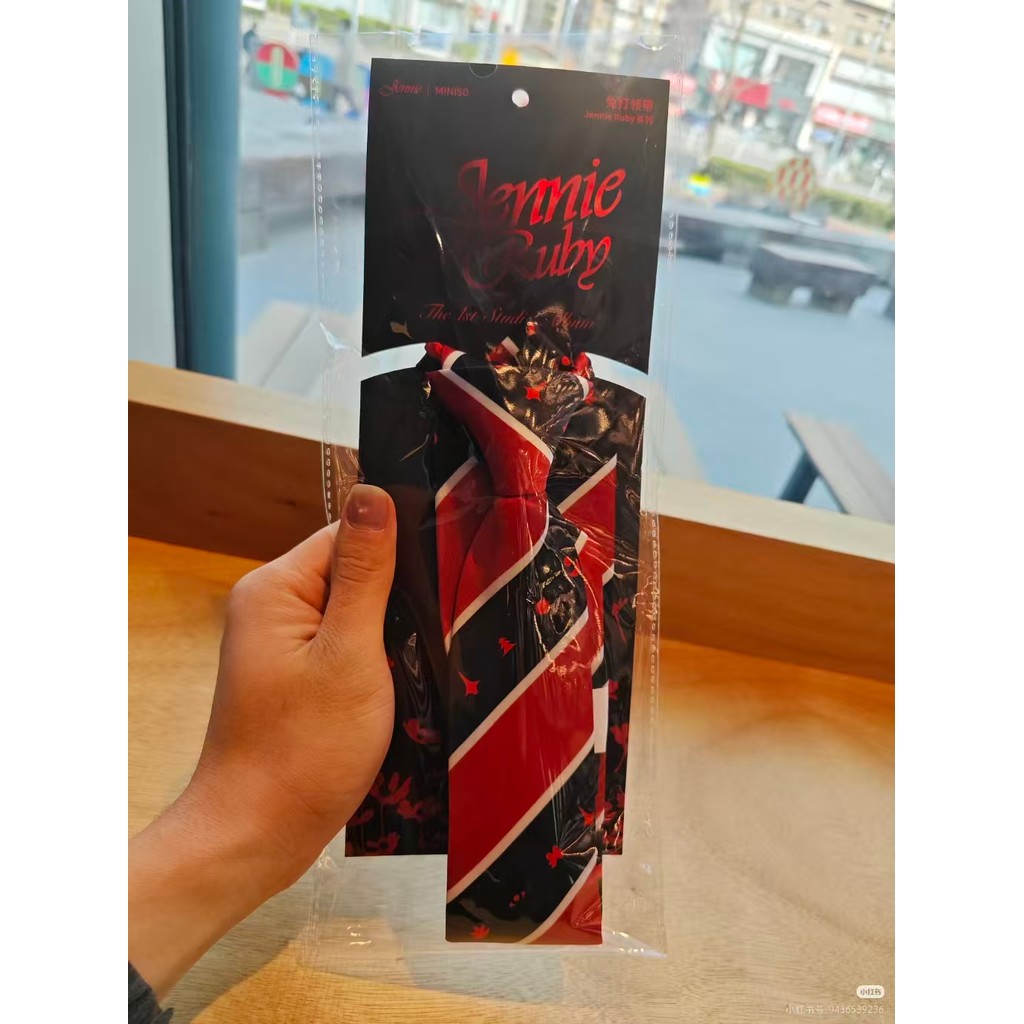 Miniso & Jennie Ruby tie 48*7CM