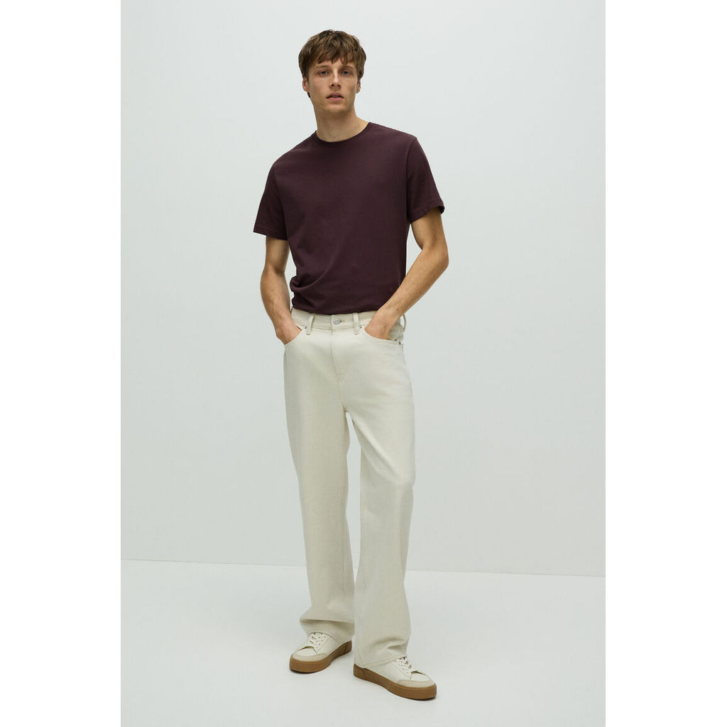 H&M(เอชแอนด์เอ็ม) เสื้อยืดทรง Slim Fit คอ Round-neck ผู้ชาย 0570002_18