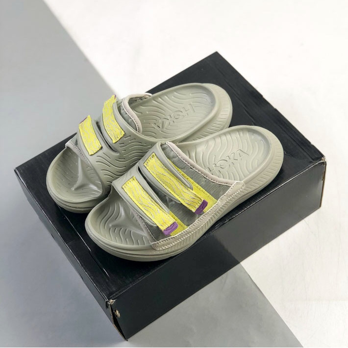 HOKA ONE ONE รองเท้าแตะตีนตุ๊กแก สําหรับผู้ใหญ่