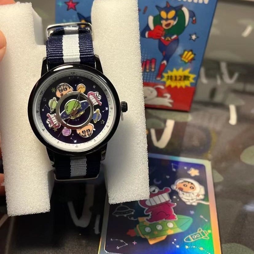 Muque จัดส่งทันที Crayon Small Hidden Style High-value Gift Girlfriend Watch 1.12