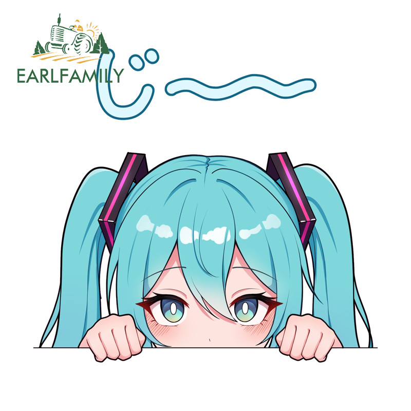 EARLFAMILY Hatsune Miku Peeker สติกเกอร์รถอารมณ์ขันรถจักรยานยนต์แล็ปท็อปหมวกกันน็อคสเก็ตบอร์ดไวนิล Decals Occlusion Scratch บุคลิกภาพรถประตู Protector