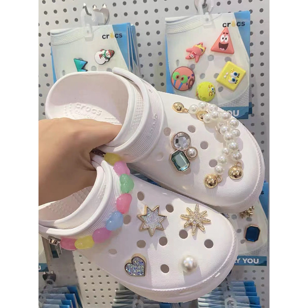 jibbitz crocs ของแทั jibbitz ของประดับรองเท้า ลายดอกไม้และลายจระเข้ พร้อมเข็มขัด ประดับด้วยตัวอักษรโ