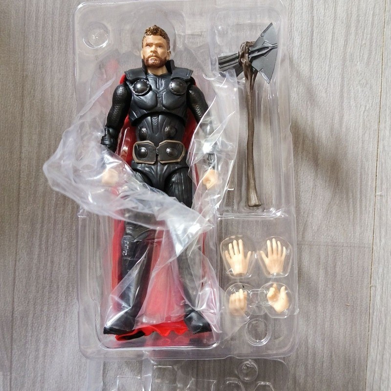 Marvel Avengers 4 Avengers 3 SHF Thor เคลื่อนย้ายได้ของเล่นลูกตุ้มเด็กของขวัญ