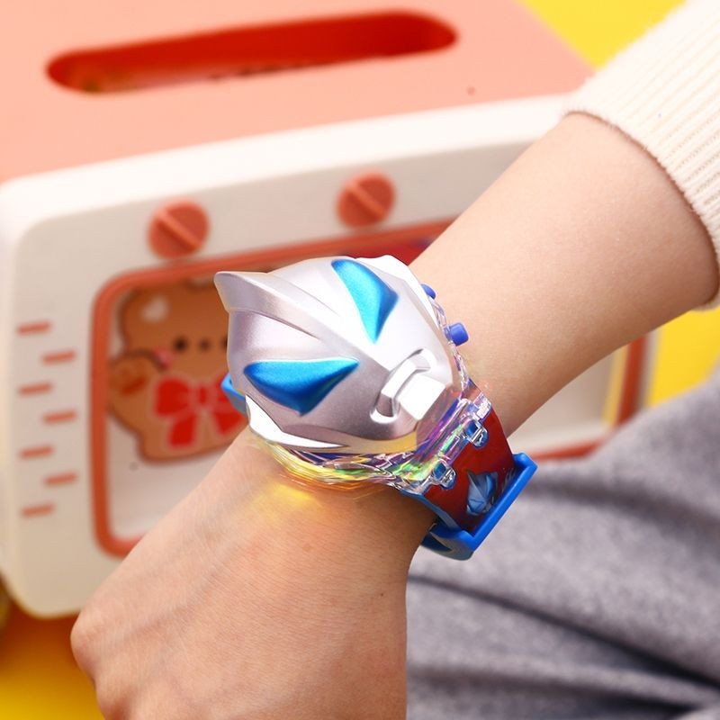 นาฬิกาดนตรีเรืองแสง Siro Superman นาฬิกาของเล่นเด็ก Aisha Nezha ทีมสุนัขนาฬิกาอิเล็กทรอนิกส์ของขวัญ