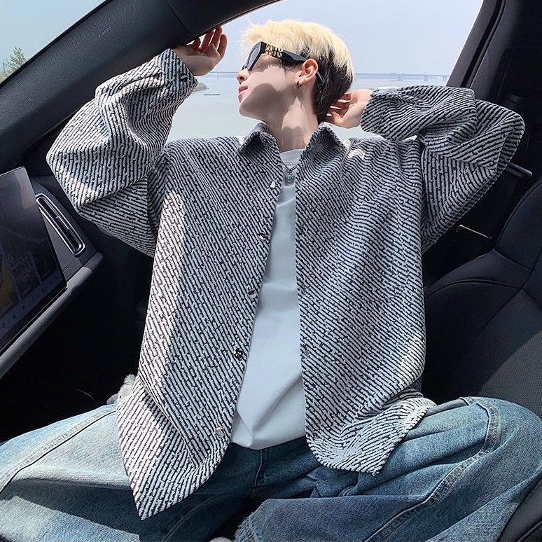 Xiaoxiang สไตล์แจ็คเก็ตผู้ชาย 2025 ซีซั่นเสื้อแจ็คเก็ตผู้ชาย Street สวมใส่หลวม High-End Gown Top 2.4