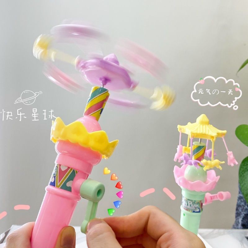 57 ชายหญิงเด็กส่องสว่างกระพริบ Hand-Cranked Carousel Lotus Light Ferris ล้อของเล่น Night Market Nigh