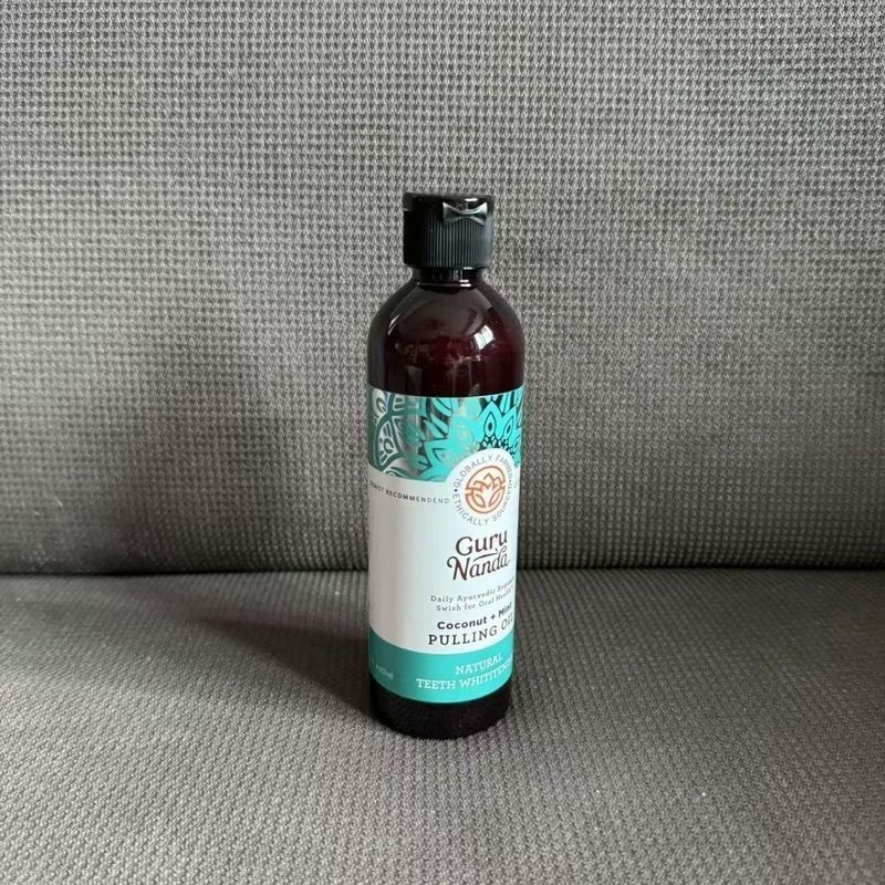 US นําเข้า GuruNanda Oil Coconut Oil Mouthwash 237ml น้ํายาบ้วนปากเข้มข้น 1.143