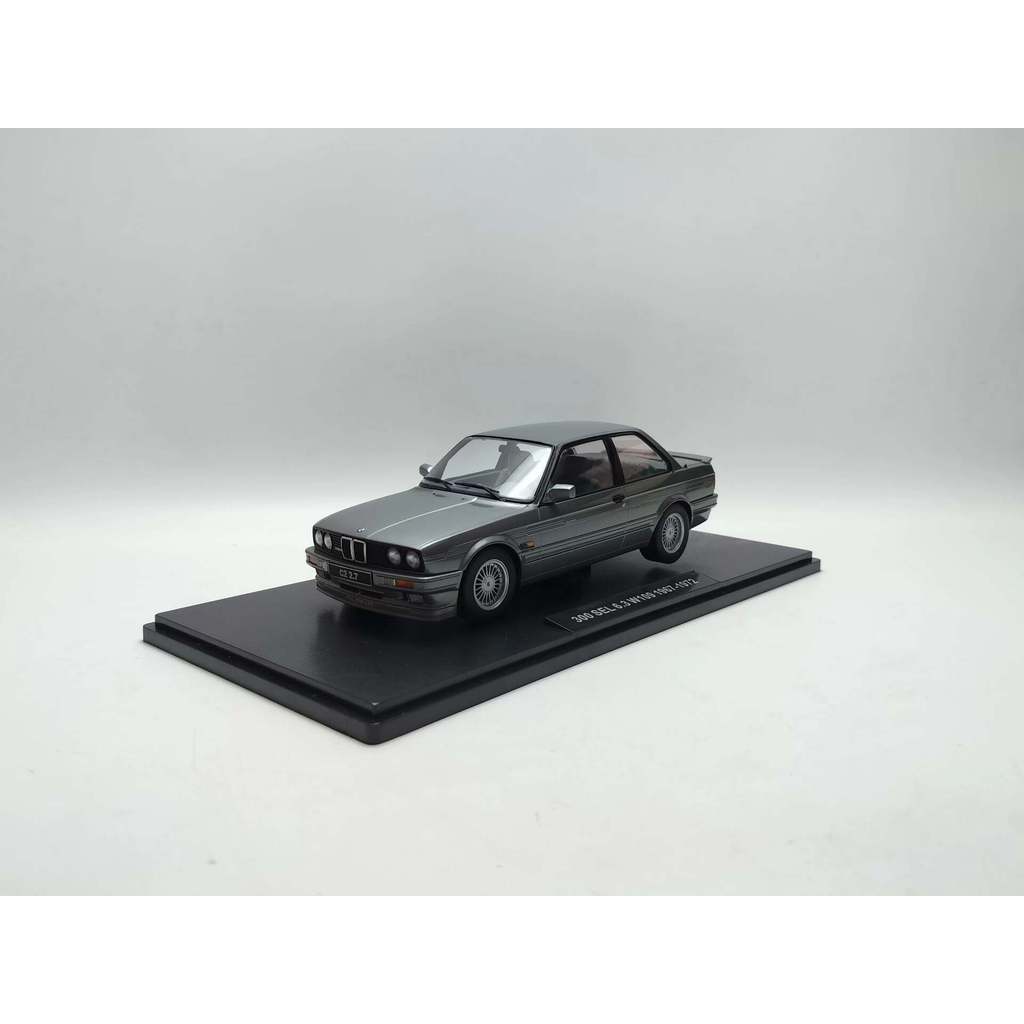 [สต๊อกพร้อม] KK-Scaie 1/18 BMW BMW 3 Series E30 Arbinna ALPINA C2 2.7 โมเดลรถโลหะผสมสีชํารุดเล็กน้อย