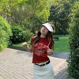 เสื้อยืดแขนสั้นพิมพ์ลายสไตล์เรโทรผ้าฝ้ายอเมริกันแท้ ไหล่กว้าง ดีไซน์เก๋แบบสาวฮอต ปีศาจ แฟชั่นฤดูร้อนใหม่ ทรงบางเข้ารูป