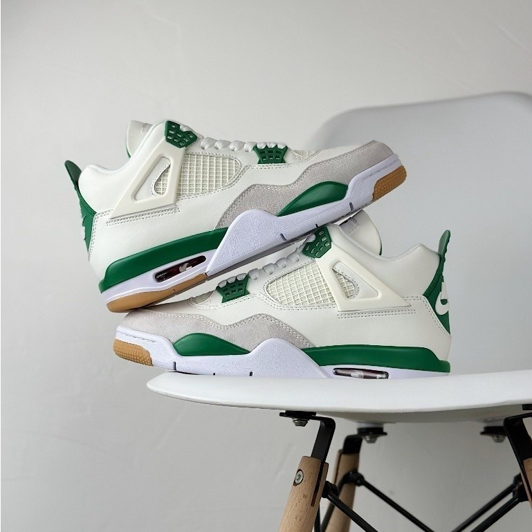 SB x Air Jordan 4 "Pine Green" รองเท้าบาสเก็ตบอลตัดต่ํารองเท้าผ้าใบลําลองสําหรับผู้ชายผู้หญิงสีเขียว