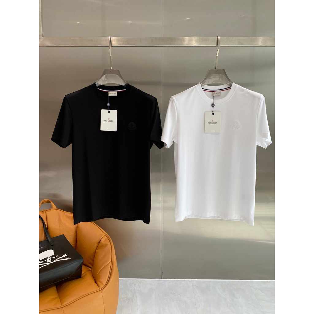 Moncler A7GQ ออกแบบใหม่ ไซส์ 6XL เสื้อยืดแขนสั้นสำหรับผู้ชาย ทรงเหมาะทั้งผู้ชายและผู้หญิง ระดับพรีเม