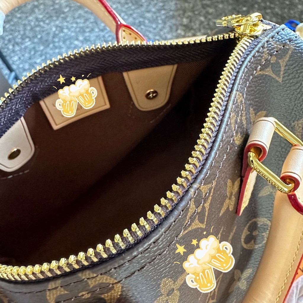 หนังเปลี่ยนสีทันสมัย อเนกประสงค์ NANO SPEEDY Boston M61252 กระเป๋าถือและสะพาย