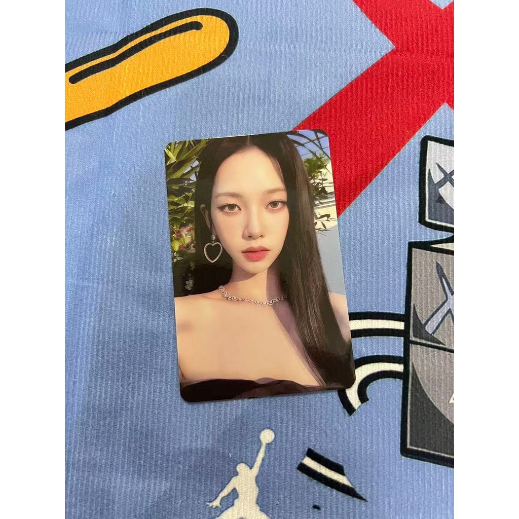 Aespa Photocard 2026 ปฏิทินตั้งโต๊ะ การ์ดฤดูหนาว karina giselle