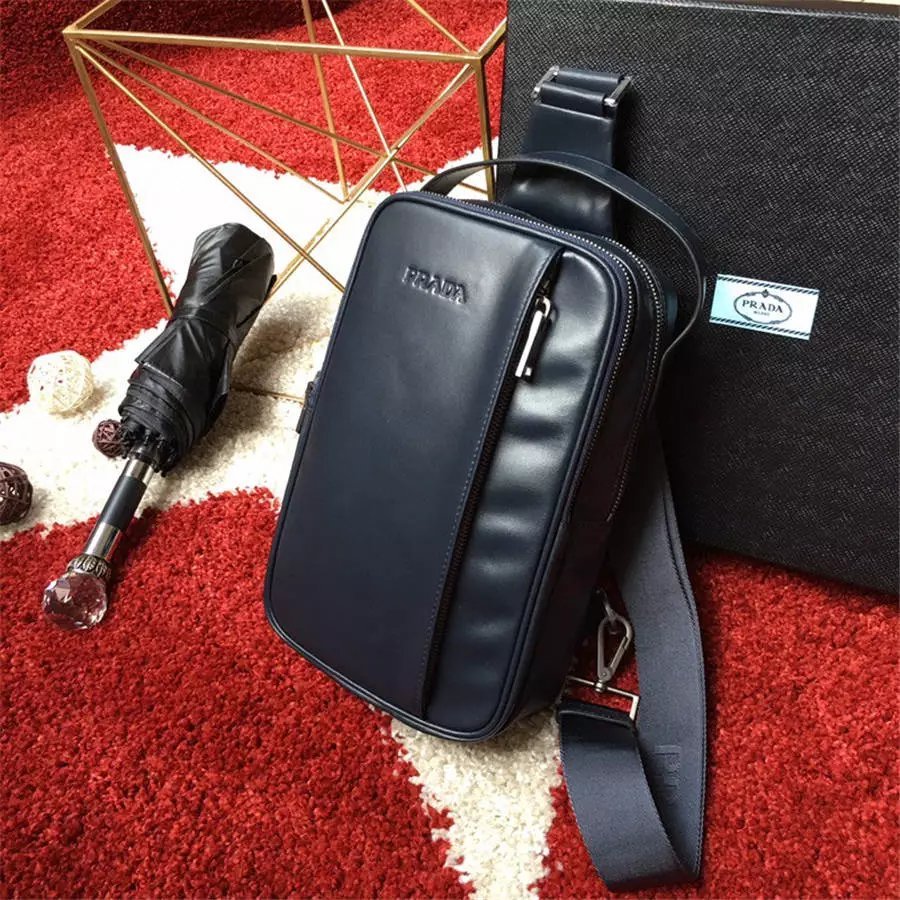 PRADA Classic Calfskin กระเป๋าสะพายไหล่ผู้ชาย 0989