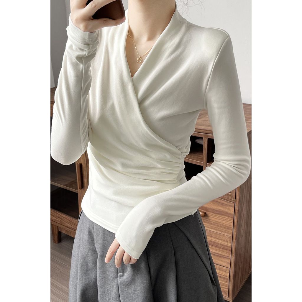 COD 2026 เสื้อยืดแขนยาวผู้หญิง 2025 ฤดูใบไม้ผลิใหม่สไตล์การออกแบบความรู้สึก V คอข้ามด้านนอก All-Matc