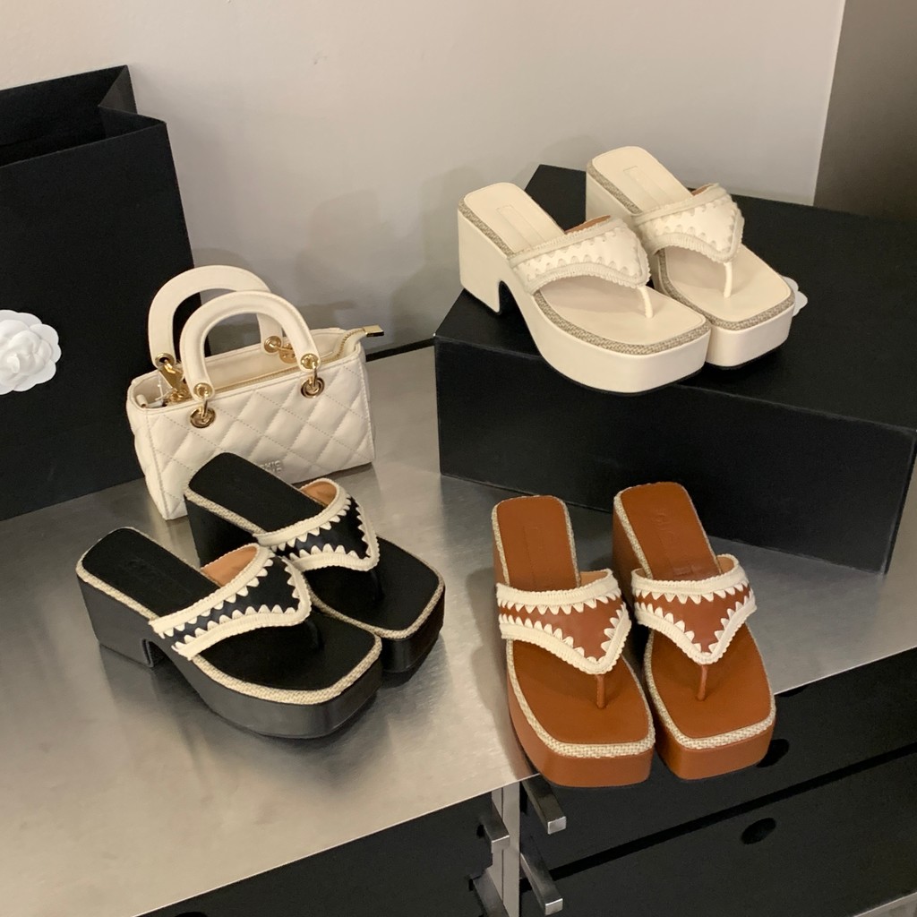 ฤดูร้อนหนา Soled Wedge Heels รองเท้าแตะผู้หญิง