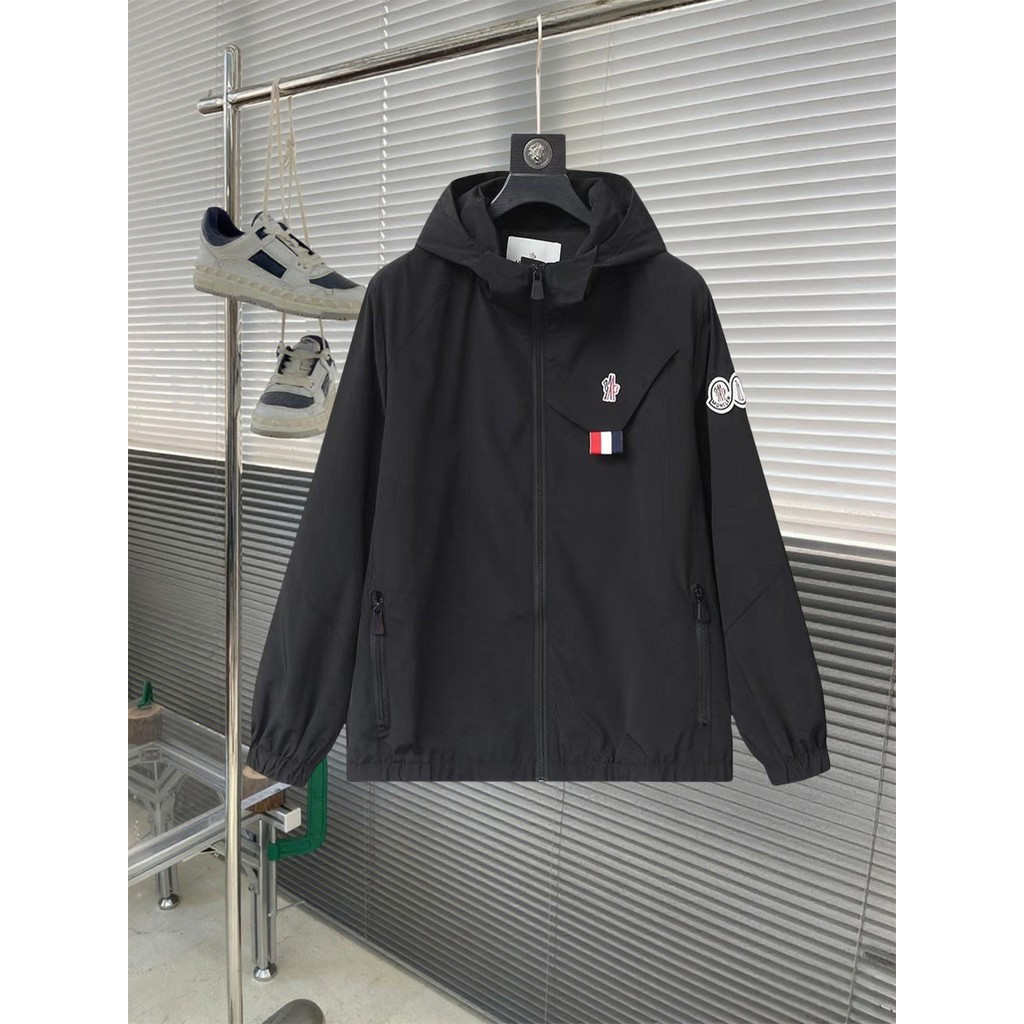 เสื้อยืดผ้าฝ้ายแท้ Moncler สไตล์คลาสสิก รอบคอดีไซน์ทันสมัย สำหรับผู้ชายและผู้หญิง ทรงหลวมสวมใส่ง่าย 