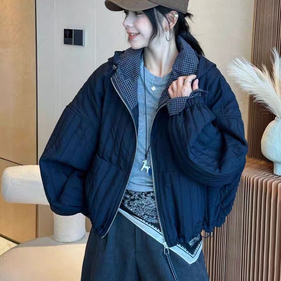 2025 ฤดูใบไม้ร่วงฤดูหนาวสองผ้าห่มสั้นแจ็คเก็ตคลุมด้วยผ้าผ้าฝ้ายบางเบาะแจ็คเก็ตหลวม ผอมลง ดูสบายๆแจ็ค