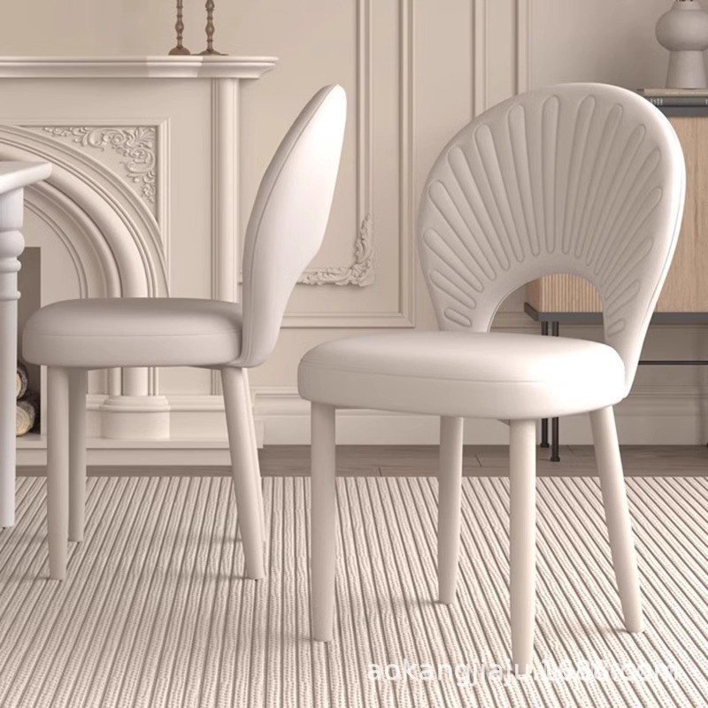 สตูล High-End Designer หรูหราเก้าอี้รับประทานอาหาร Minimalist โต๊ะรับประทานอาหารเก้าอี้อิตาเลี่ยนพนั