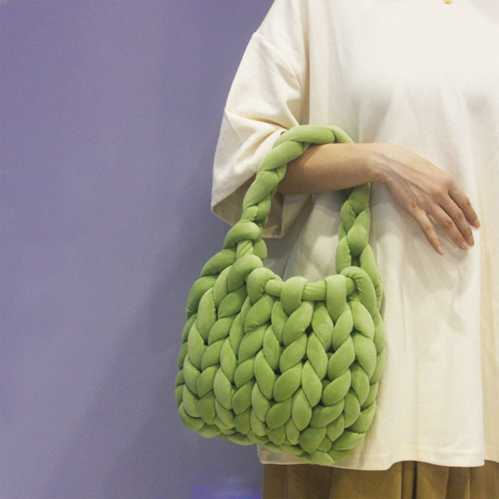 กทม.จัดส่งผ้าไหมยักษ์ เส้นด้ายใหญ่ 25 เมตร พรมขนสัตว์ ทําเอง ที่นอนสัตว์เลี้ยง - รูปที่ 6