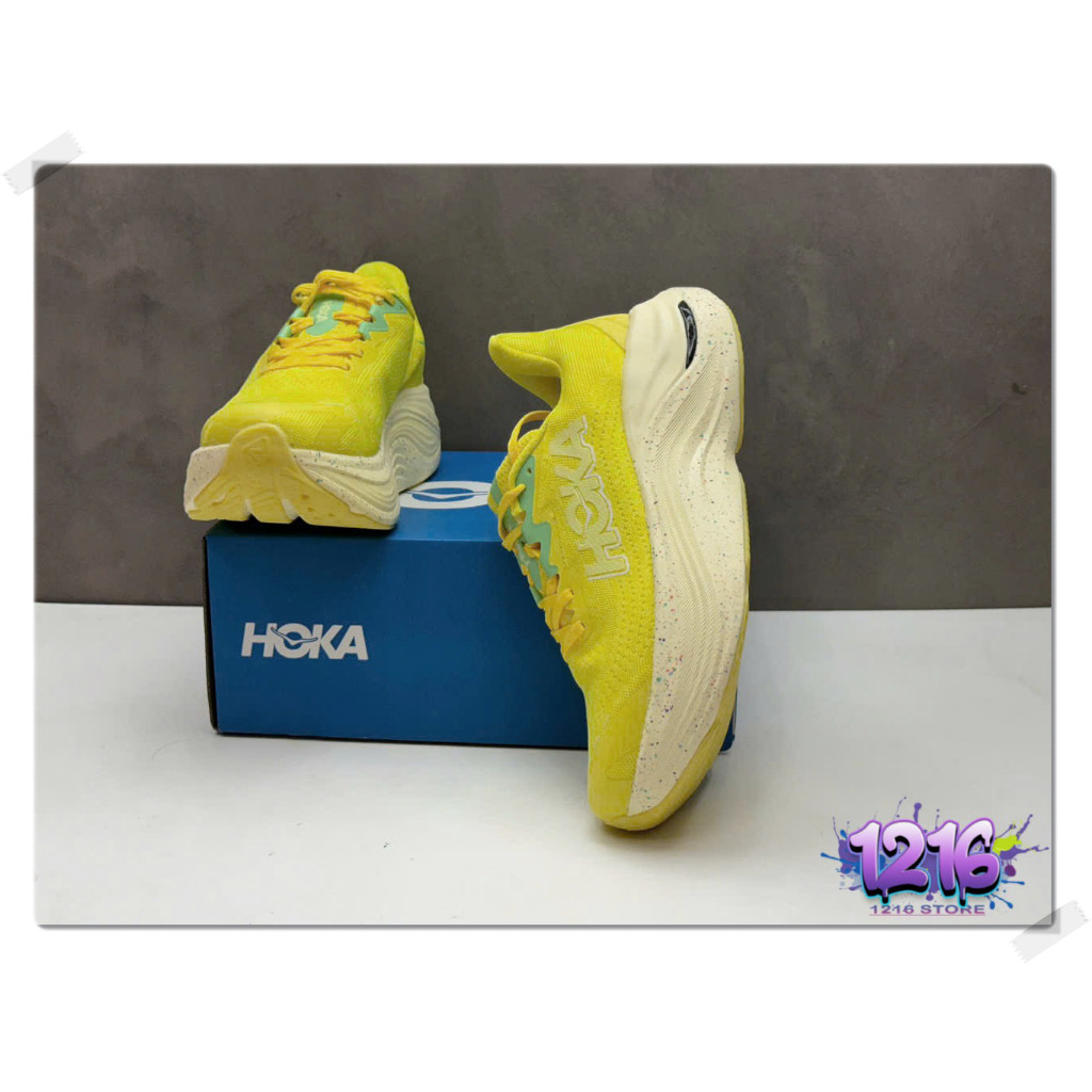 รองเท้าผ้าใบ Hoka M Skyward X