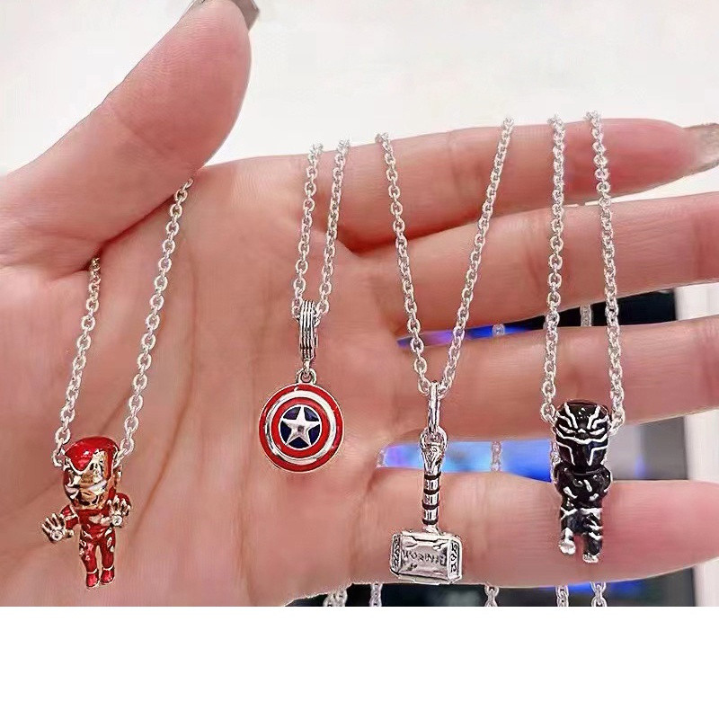 สร้อยคอจี้ Marvel ยี่ห้อ Avengers Iron Man Thors Hammer อุปกรณ์เสริมของขวัญ