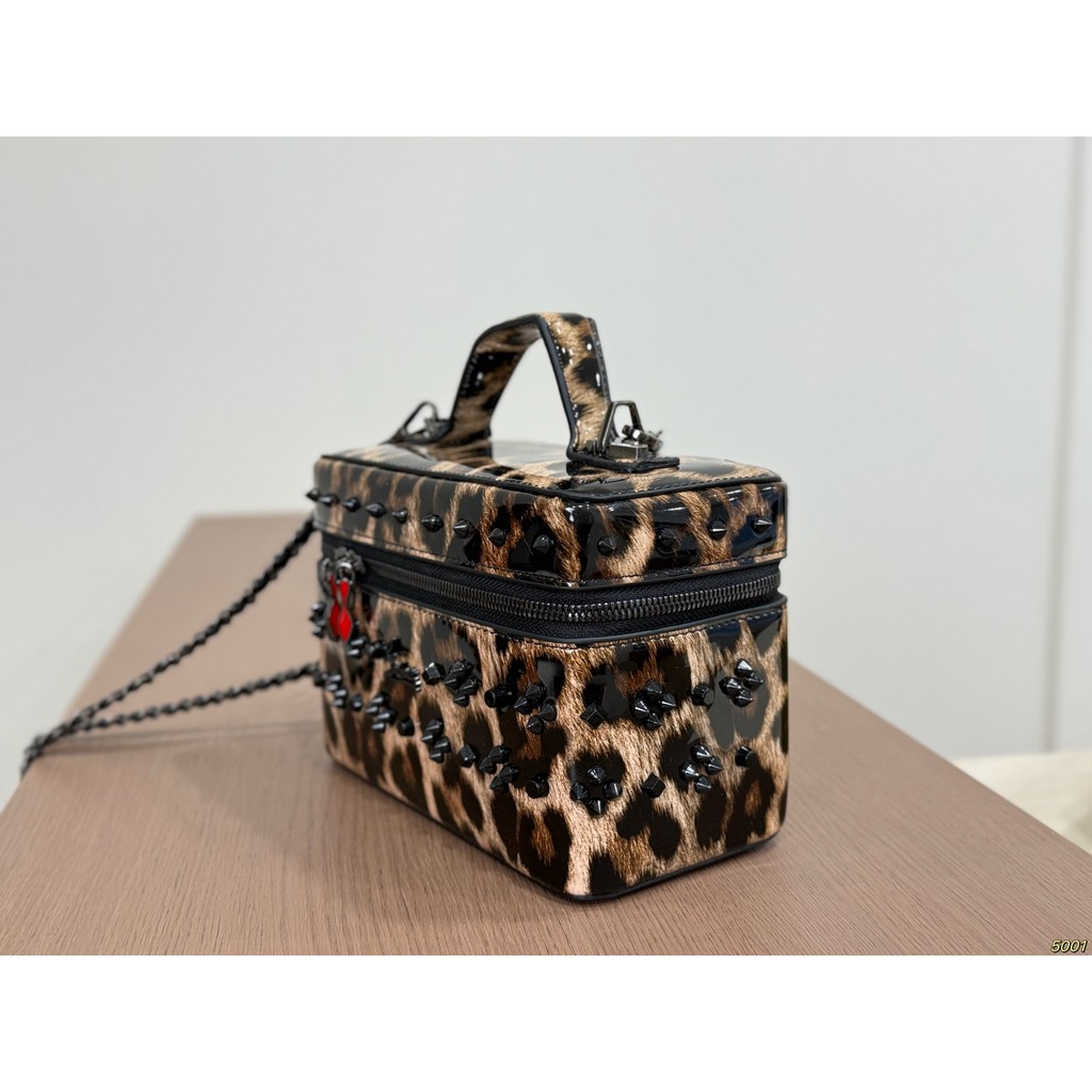 Retro Fashion Willow Nail Small Box Bag Chain Strap Shoulder Bag 392472