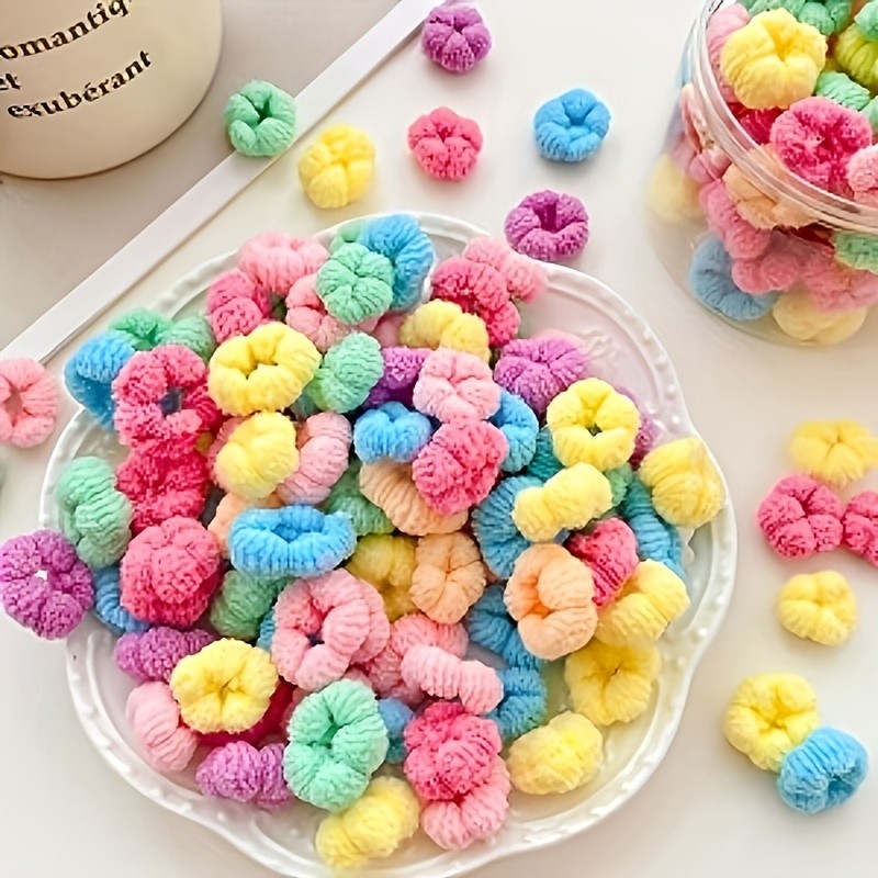 98 ชิ้น Plush Scrunchies ผมสีสันสดใสแถบยืดหยุ่นนุ่มสําหรับจัดแต่งทรงผมทุกวันของขวัญน่ารัก
