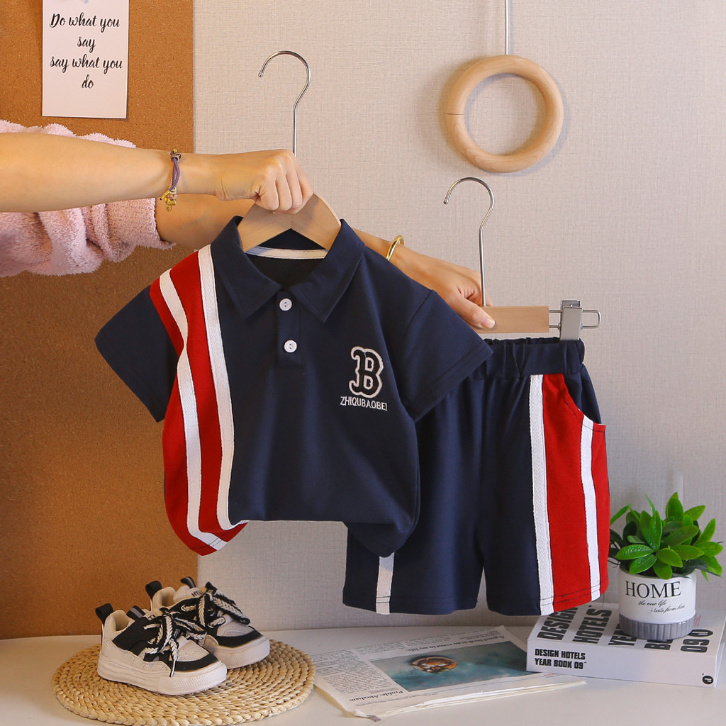 ชุดสำหรับเด็กชาย ฤดูร้อน เสื้อยืด B Stripe และกางเกงขาสั้น ขนาด 0-5 ขวบ