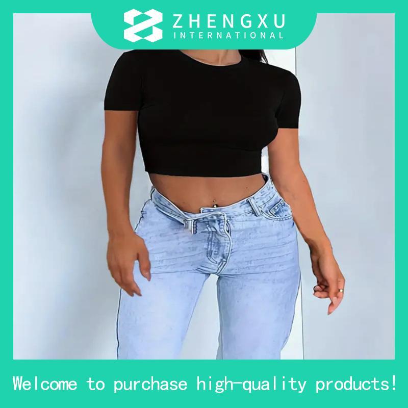 Augety Studio AMBER Crew Neck Slim Crop Top