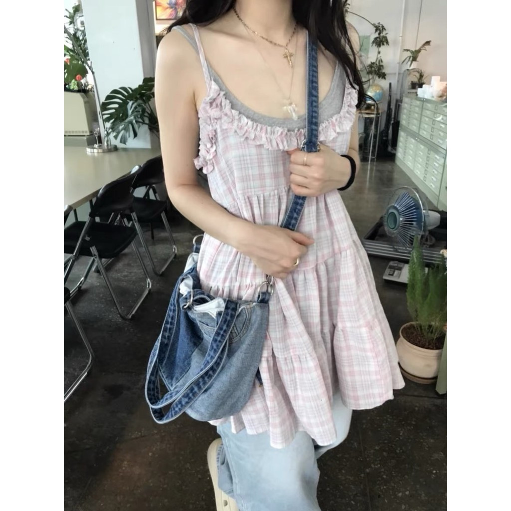 เดรสทรงเอสไตล์เกาหลีเรโทร แขนกุด คอ halter ลายตารางหมากรุก ทรงพอง ราคาถูก Shopee Lazada