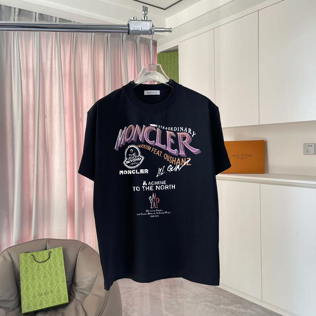 เสื้อยืดแขนสั้น Moncler ฤดูกาล 2026 ลายใหม่ สำหรับทั้งชายและหญิง แบบเคาน์เตอร์ฟีท ฤดูใบไม้ผลิและฤดูร