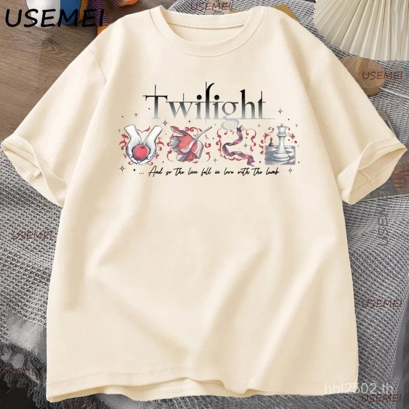 Twilight Suga T เสื้อปกหนังสือ Aesthetic Tee Vampire Romance Vintage พิมพ์เสื้อยืดผู้ชายผู้หญิงลําลอ