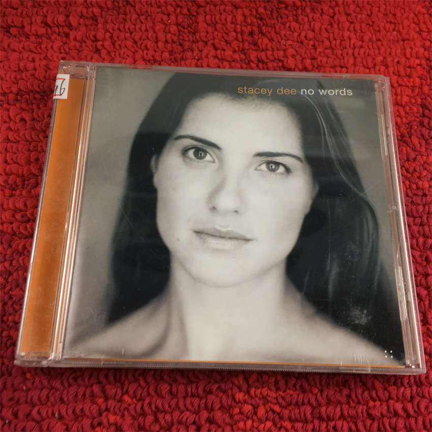 Stacey Dee No Words (ไม่มีการปิดผนึก) hang6