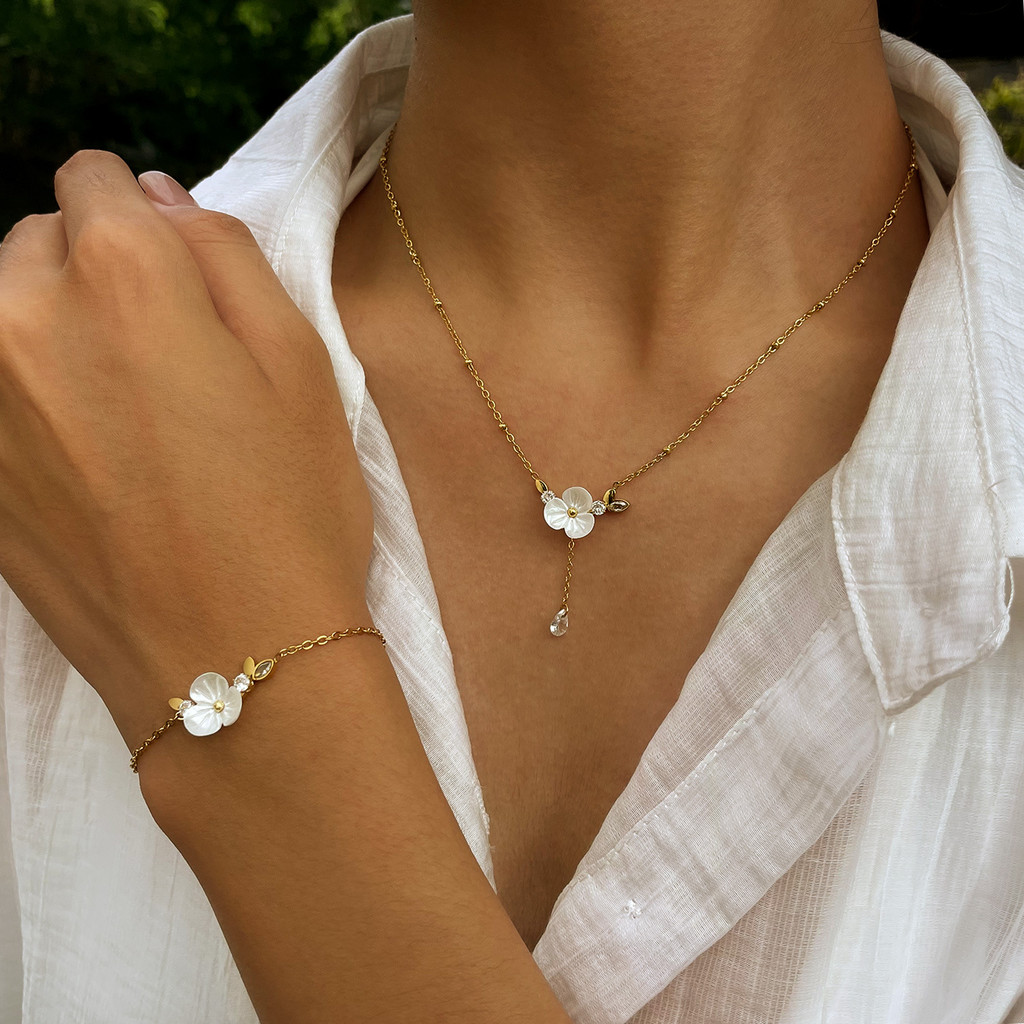 OPK สร้อยข้อมือสแตนเลสสร้อยคอ Camellia ชุดแฟชั่นเครื่องประดับดอกไม้ WJG