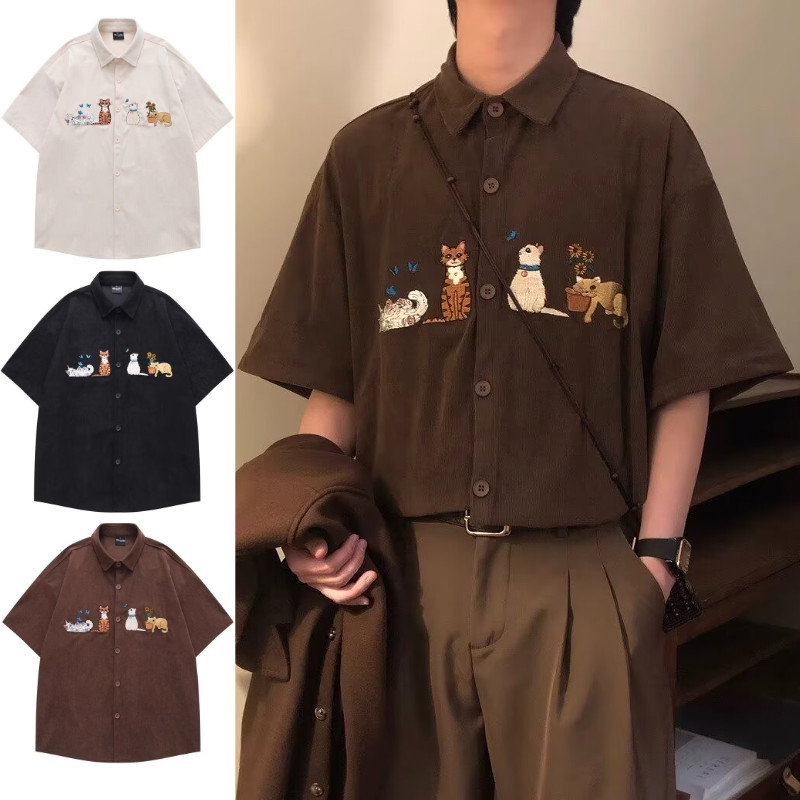 SUIKONE เสื้อเชิ้ตผู้ชายแขนสั้น สไตล์ย้อนยุค Americana สำหรับวิทยาลัย