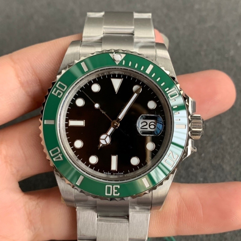 Rolex Submariner: นาฬิกาที่กําหนดสไตล์และการผจญภัย
