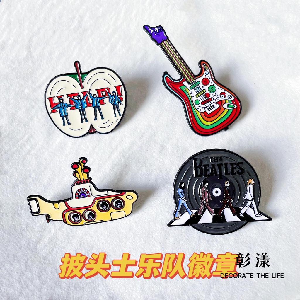 เข็มกลัดป้ายโลหะ The Beatles แบบคลาสสิก - อุปกรณ์เสริมและของขวัญยอดนิยม