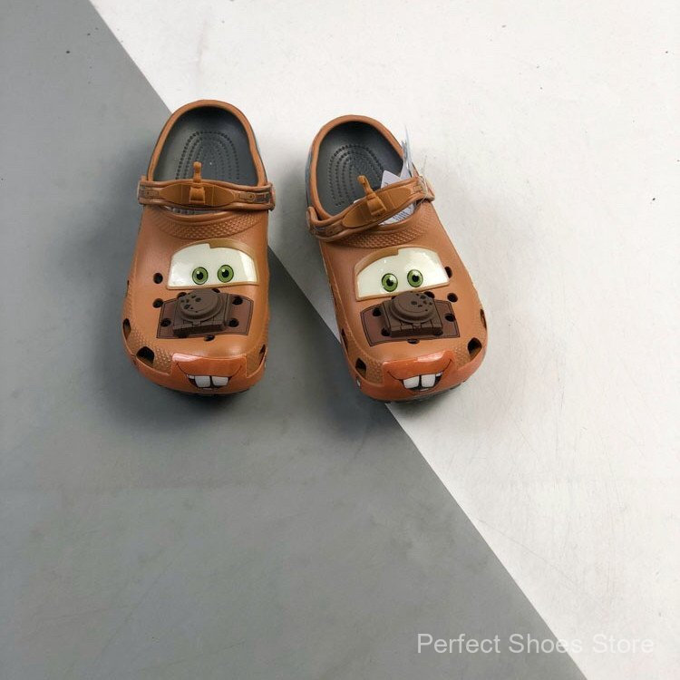 Crocs X Cars Mater Classic Clogs รองเท้าแตะคู่รัก Unisex