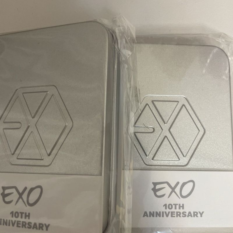 พร้อมสต็อก จัดส่งฟรี exo 10th Anniversary Box Card Tin Box Card Tin Box Card Edge Baekhyun Wu Sehun 