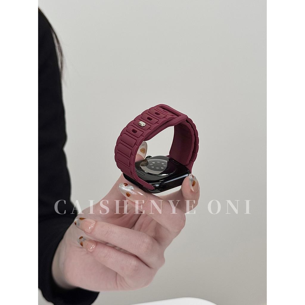 เหมาะสําหรับ Apple Watch iwatch10 Zhang Jingyi S9 หัวเข็มขัด Facelift ซิลิโคน applewatch87 สายกีฬา