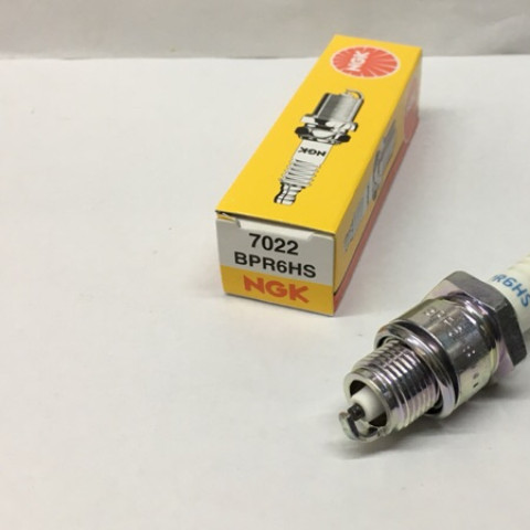 เครื่องกำเนิดไฟฟ้า Yamaha EF2000iS ใช้กับหัวเทียน NGK นำเข้า BPR6HS ที่สอดคล้องกับ BP6HS