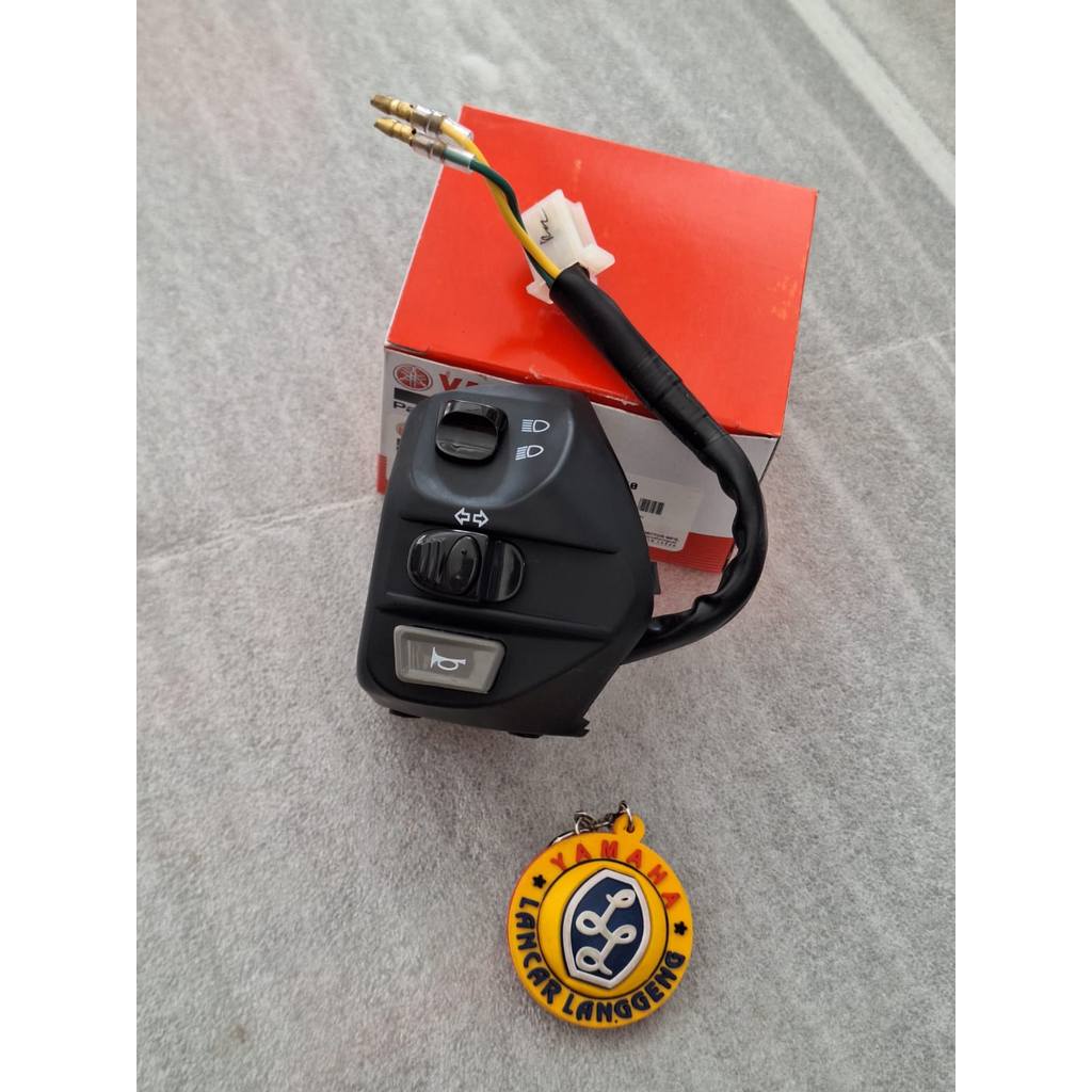 SWITCH HANDLE 3 / LEFT SWITCH HOLDER YAMAHA MIO GT / MIO M3 ORIGINAL YGP 1KP-H3973-10