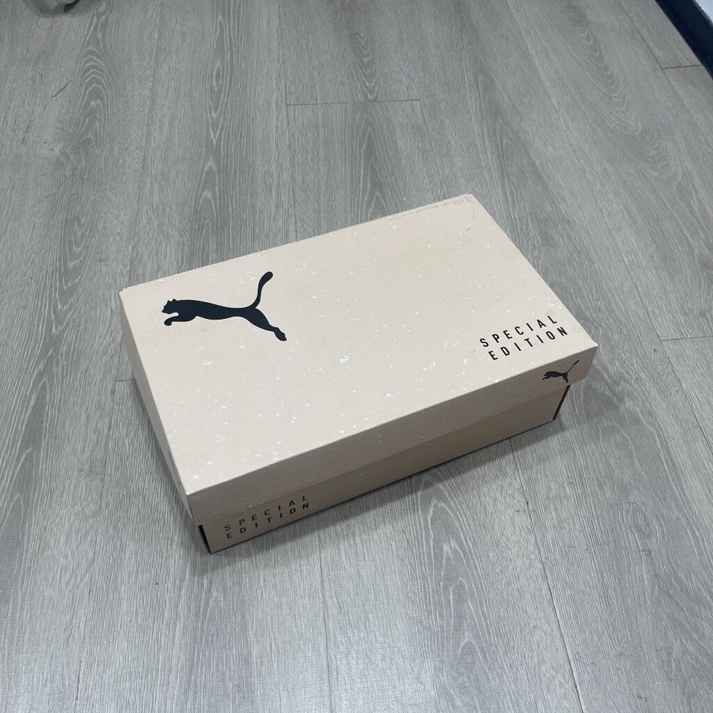 กล่องรองเท้าฟุตบอล ส่งฟรี