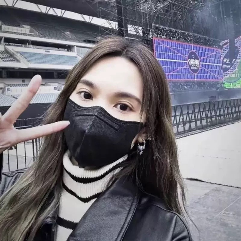 ต่างหู ทองแดงชุบทองจริงไมโครฝังเพทายห้าแฉกดาวต่างหูพู่สุภาพสตรีเครื่องประดับ - รูปที่ 2