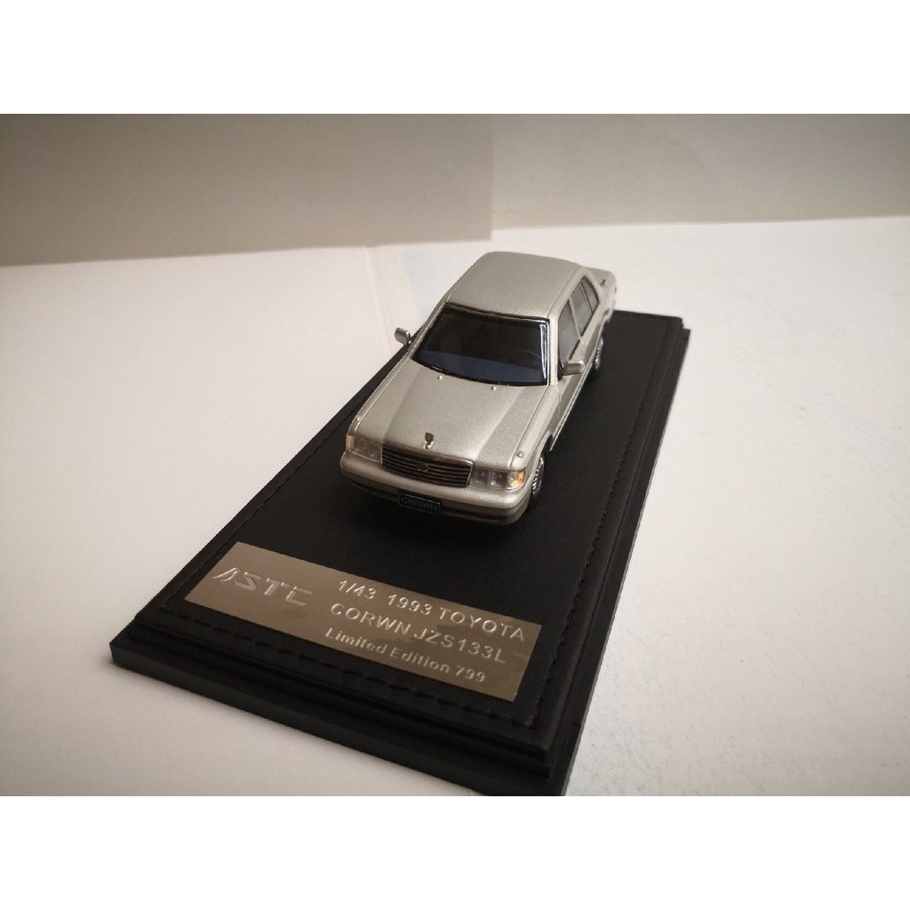 มงกุฎโตโยต้า jzs133 Classic Scale 1: 43 สีเงิน