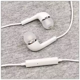 หูฟัง Samsung 3.5mm มีไมค์ในตัว เสียงชัด เบสแน่น เสียบแล้วใช้ได้ทันที ไม่ต้องบลูทูธ